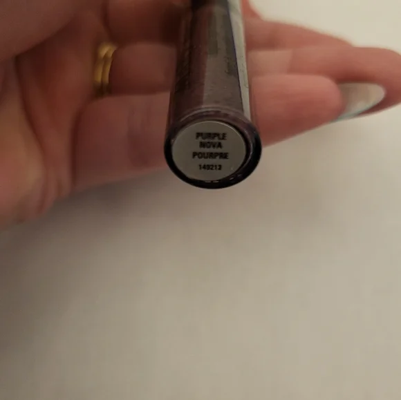 Liquid Eye Shadow - Picture 2 of 2